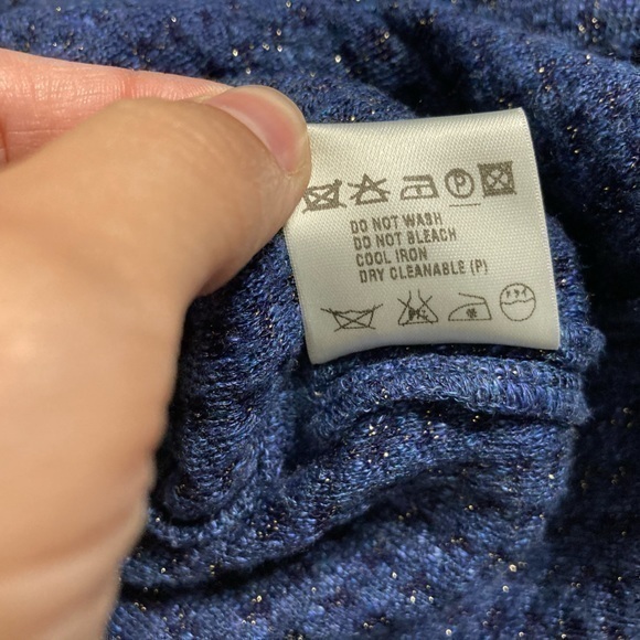 Escada blue button front‎ cardigan - Picture 4 of 6